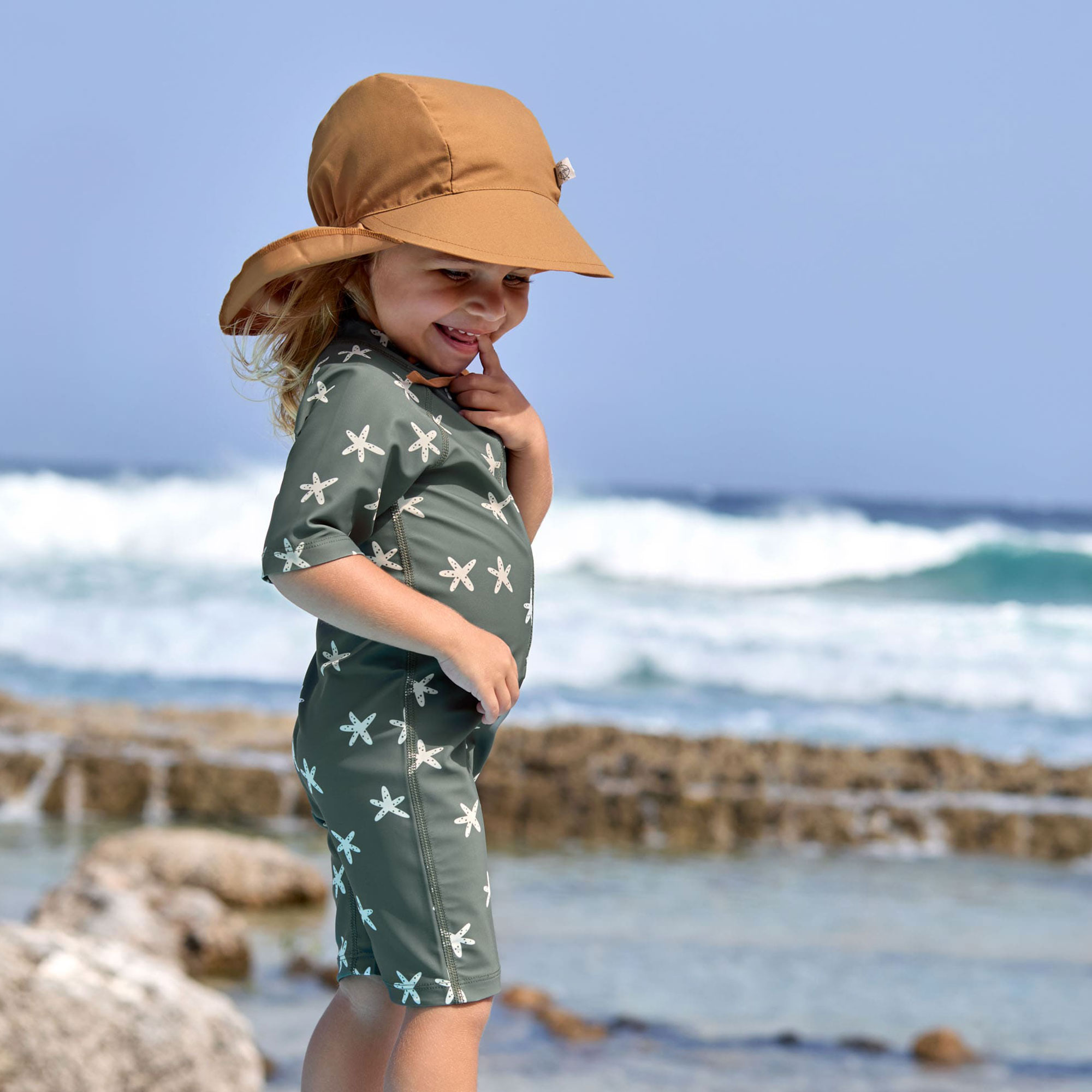 Casquette Protège Nuque Anti-UV Amande - 3/6 Mois