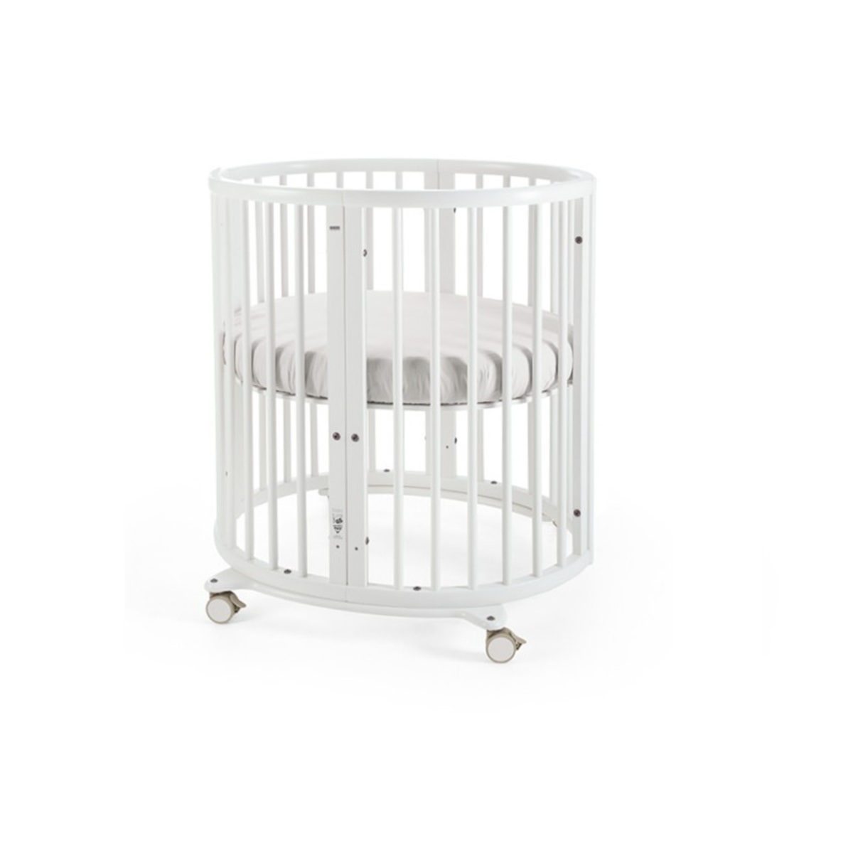 Stokke Mini Berceau Evolutif Sleepi Blanc Lit Bebe Stokke Sur L Armoire De Bebe
