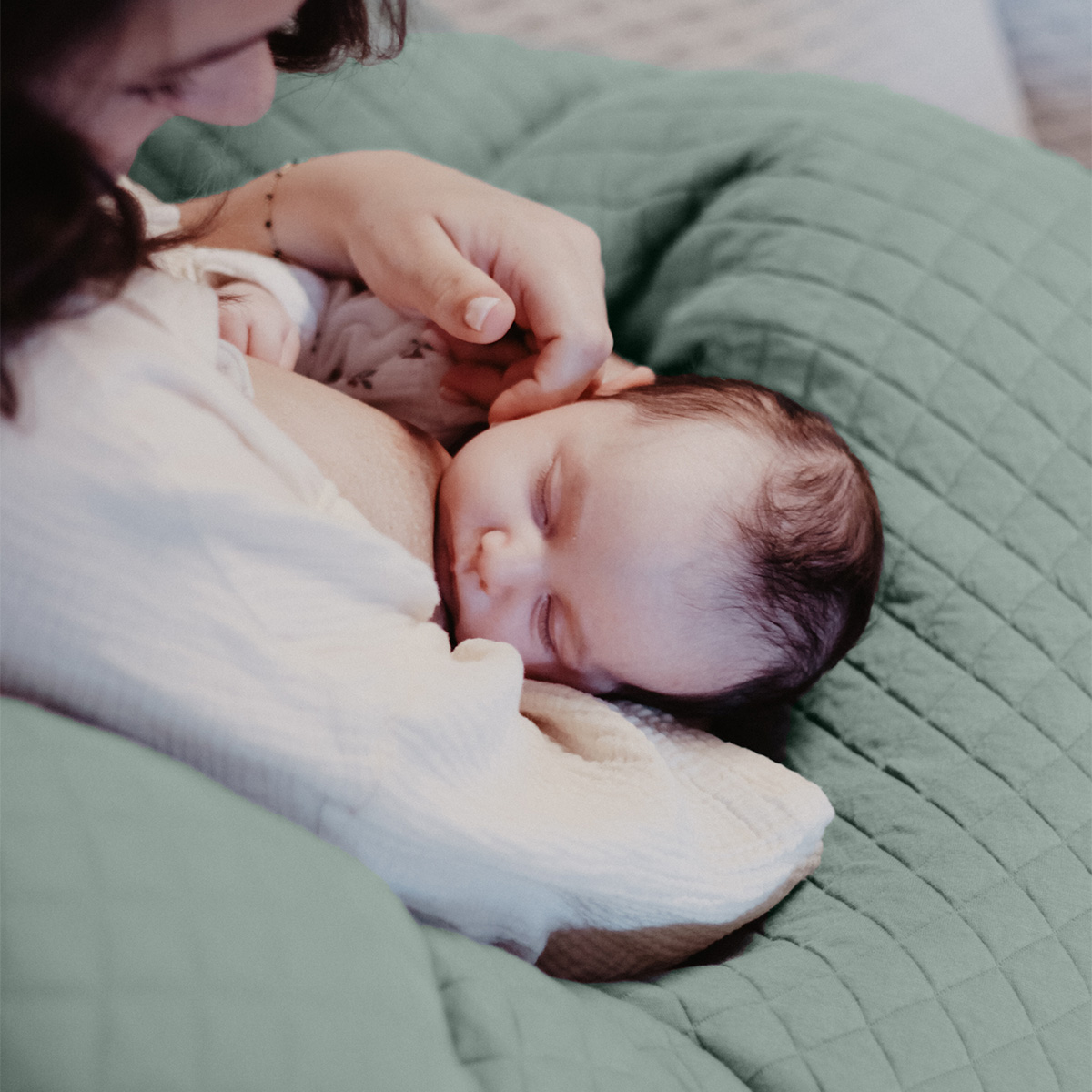 Coussin de maternité et d'allaitement BEABA Big Flopsy - gris chine