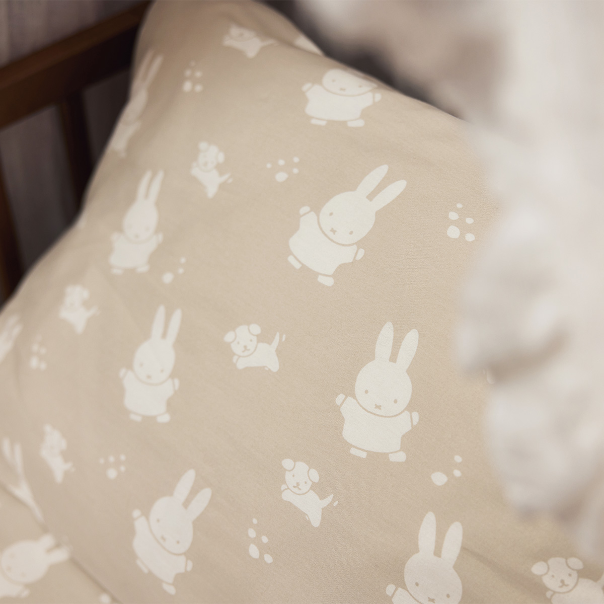 Housse De Couette Bébé Meyco Ikat 100% Coton - Taille 100x135 Cm, Respirante, Lavable Machine Et Sèche-linge, Taie D'oreiller Incluse - Couleur Sable/toffee