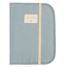 Moulin Roty Protege Carnet De Sante Sous Mon Baobab Protege Carnet Sante Moulin Roty Sur L Armoire De Bebe