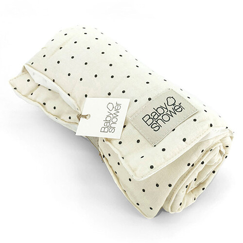 Babyshower Tapis De Change Nomade Pois Et Blanc Matelas Et Housse A Langer Babyshower Sur L Armoire De Bebe