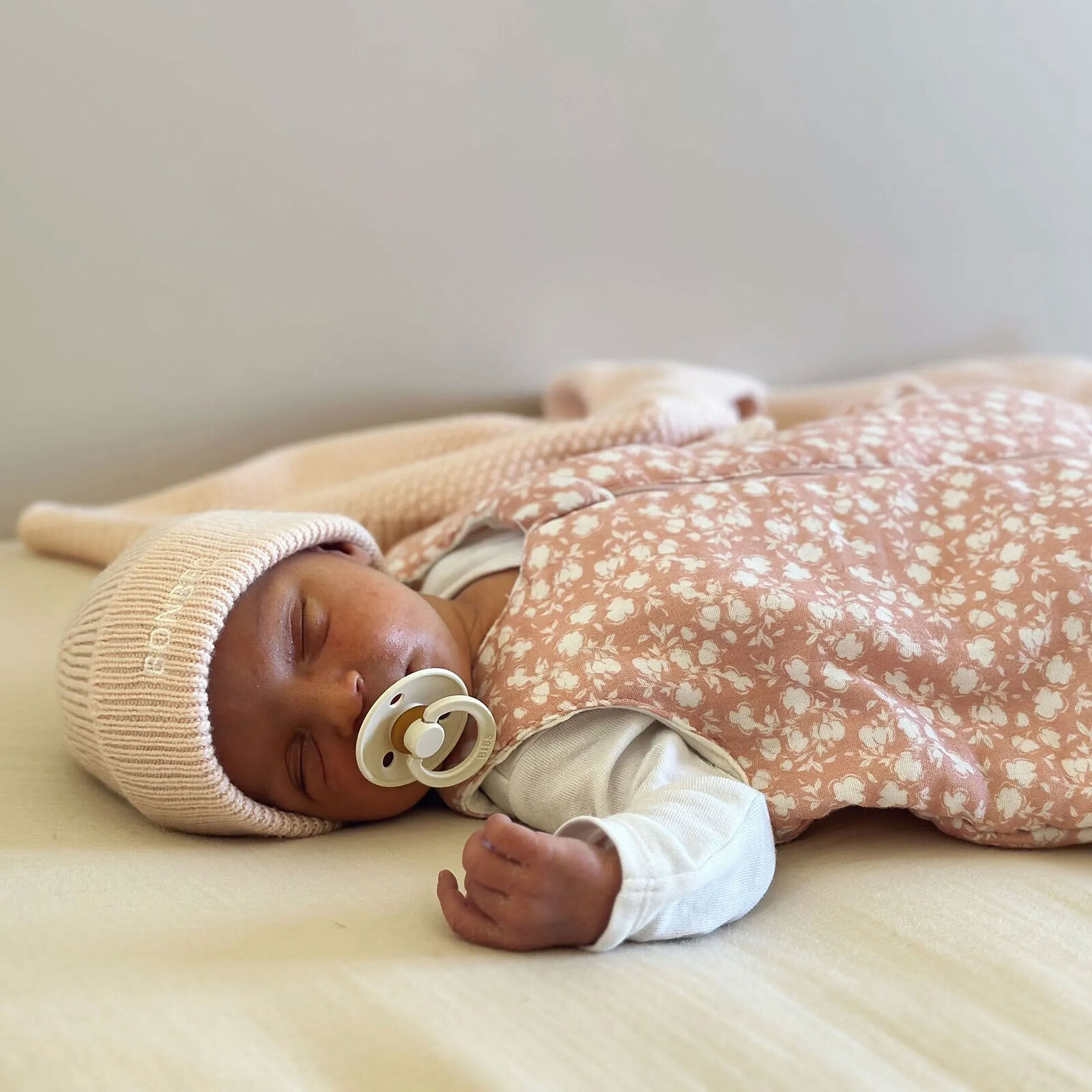 Gigoteuse Bébé à Manches Longues Essentials X Sofia Grainge - Coton, Indice TOG 2.5 - Taille 6-12 Mois (83.2 Cm)