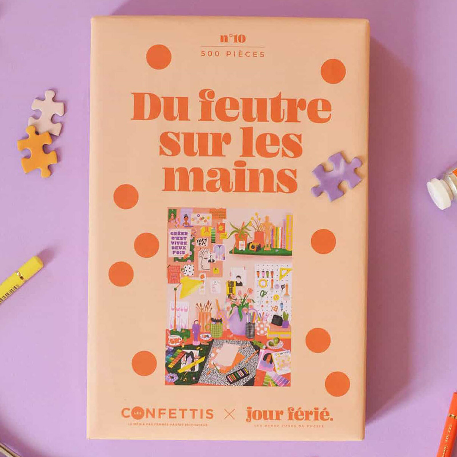 Puzzle Du Feutre Sur les Mains Jour Férié