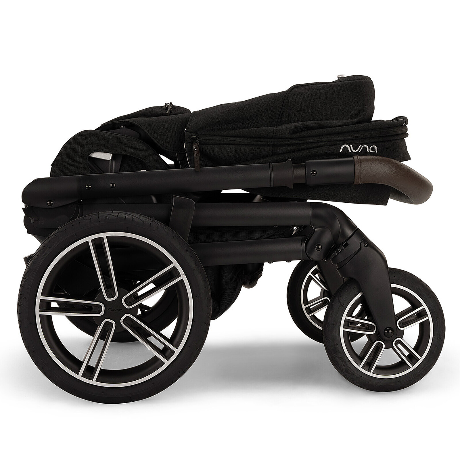 Poussette Trio MIXX next - Siège Auto ARRA Flex i-Size - Nacelle MIXX next - Caviar pas cher