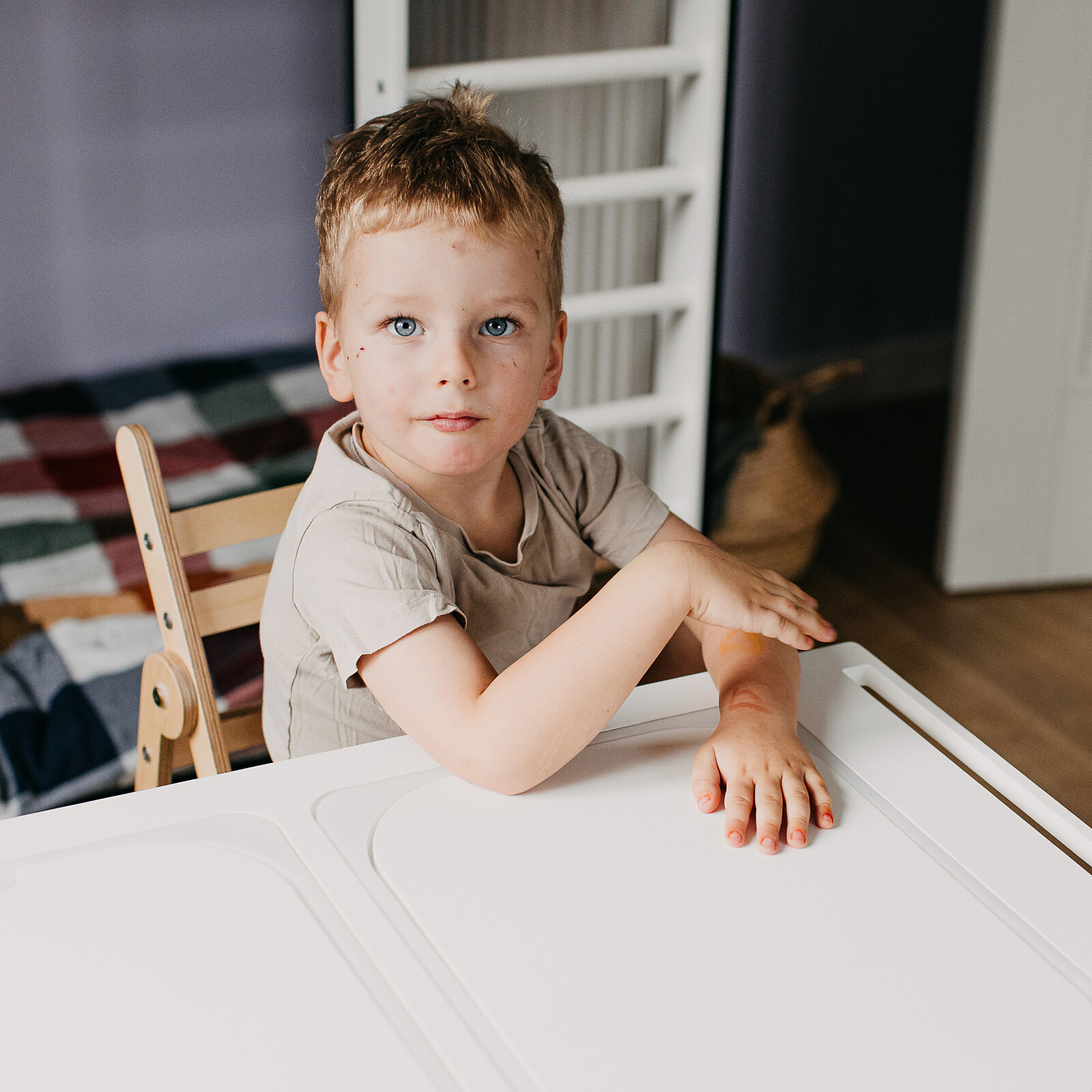 Table de Jeux Sensorielle - Blanc Duck Woodworks