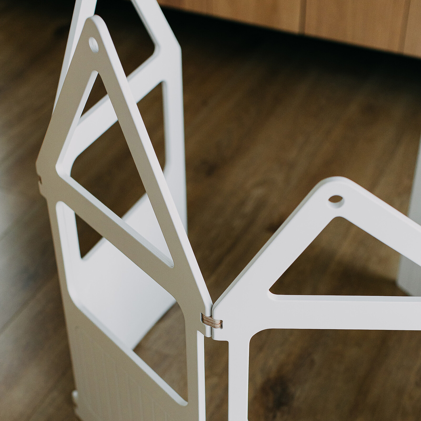 Maison en Zigzag - Blanc Duck Woodworks