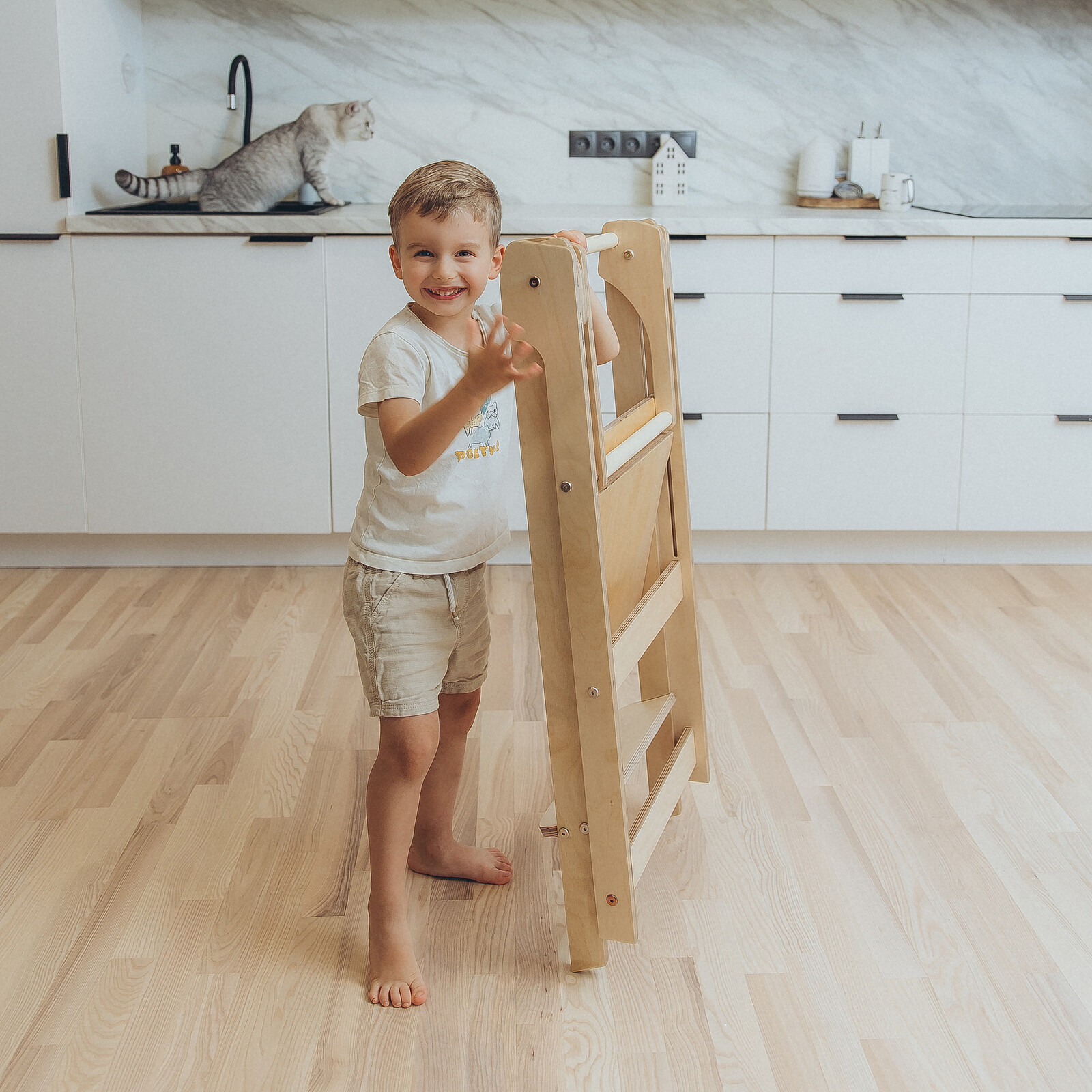 Avis Tour de Cuisine Pliante en Bouleau - Naturel