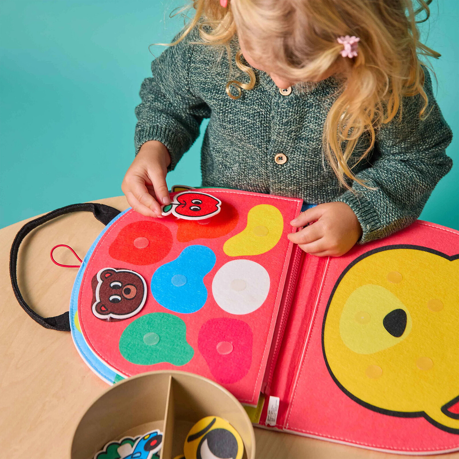 Avis Montessori Playkit - Shapes and Colors