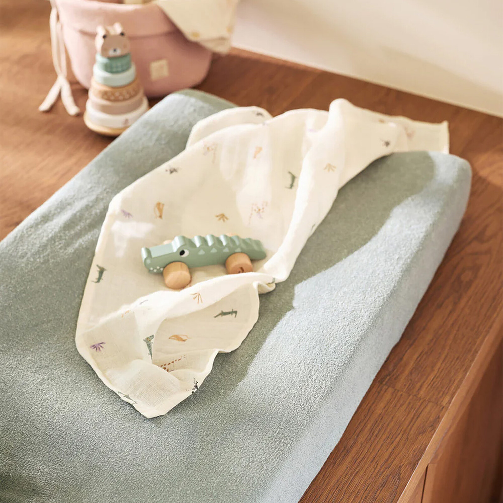 Matelas et housse à langer