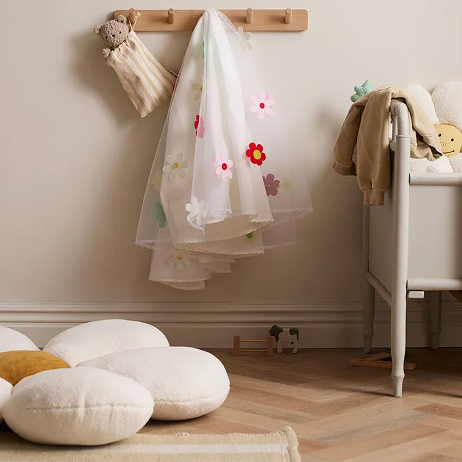 Avis Déguisement Cape avec Fleurs