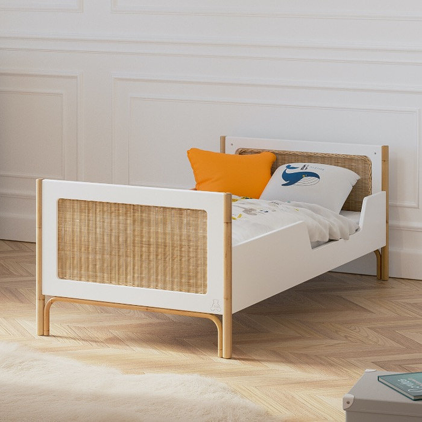 Lit Bébé Evolutif en Rotin Océania Neige - 70 x 140 cm pas cher