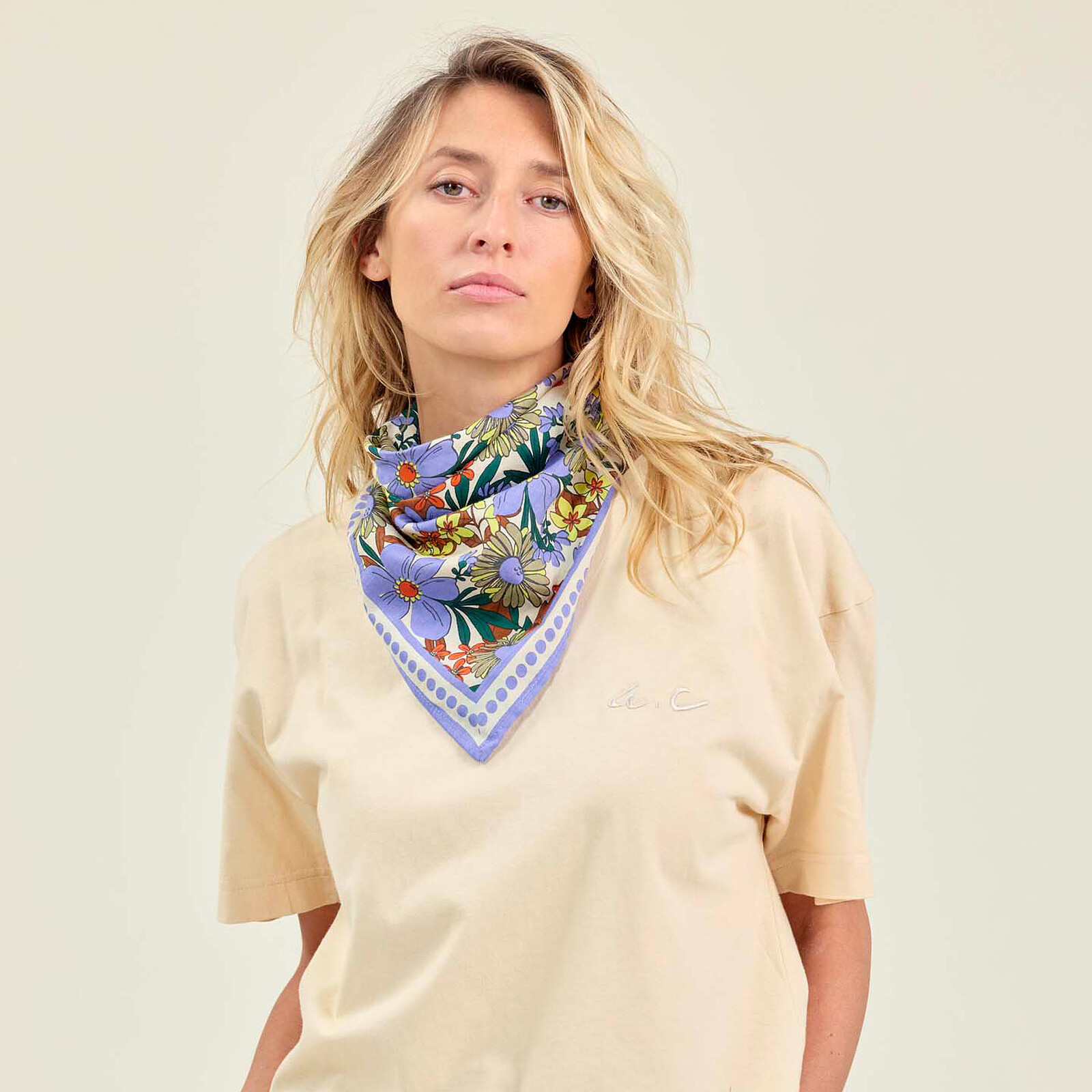 Avis Big Foulard Latika Bouquet - Iris