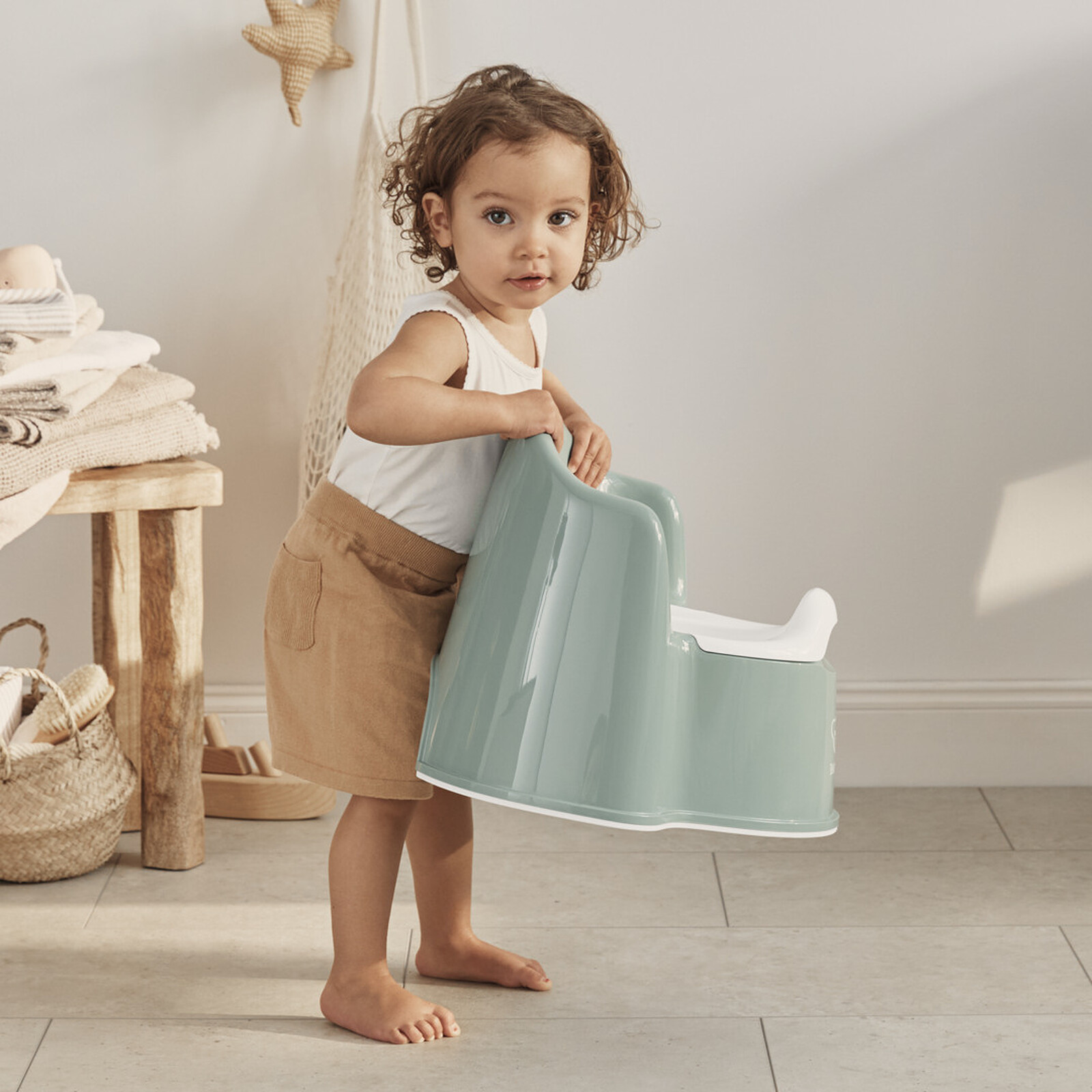 Pot Fauteuil - Vert Profond et Blanc BabyBjörn