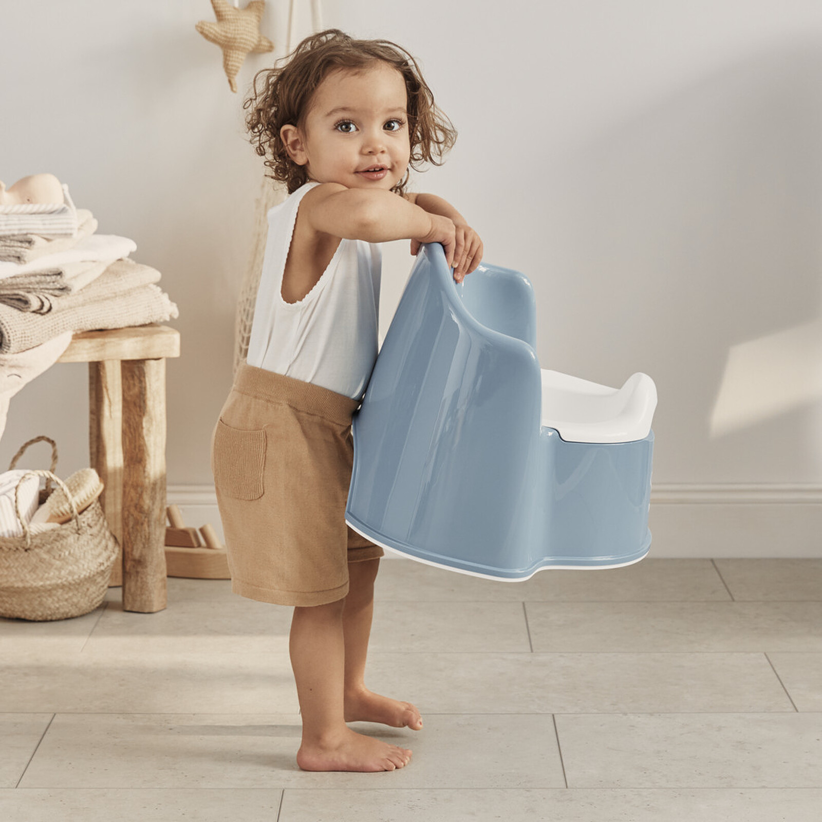 Pot Fauteuil - Bleu Profond et Blanc BabyBjörn