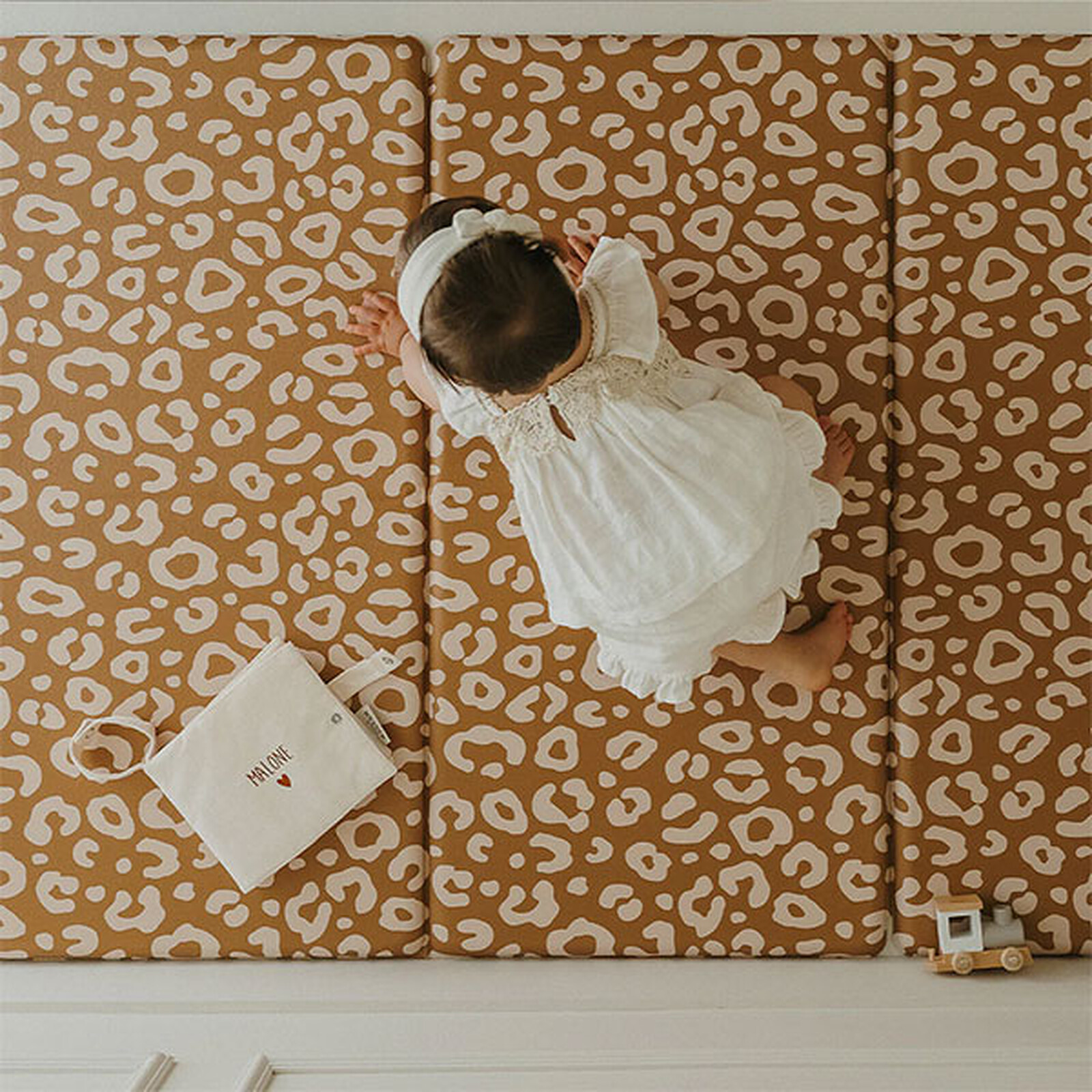 Tapis de Jeu Réversible Tapilou x Atelier Wagram - Coeur / Léopard Tapilou