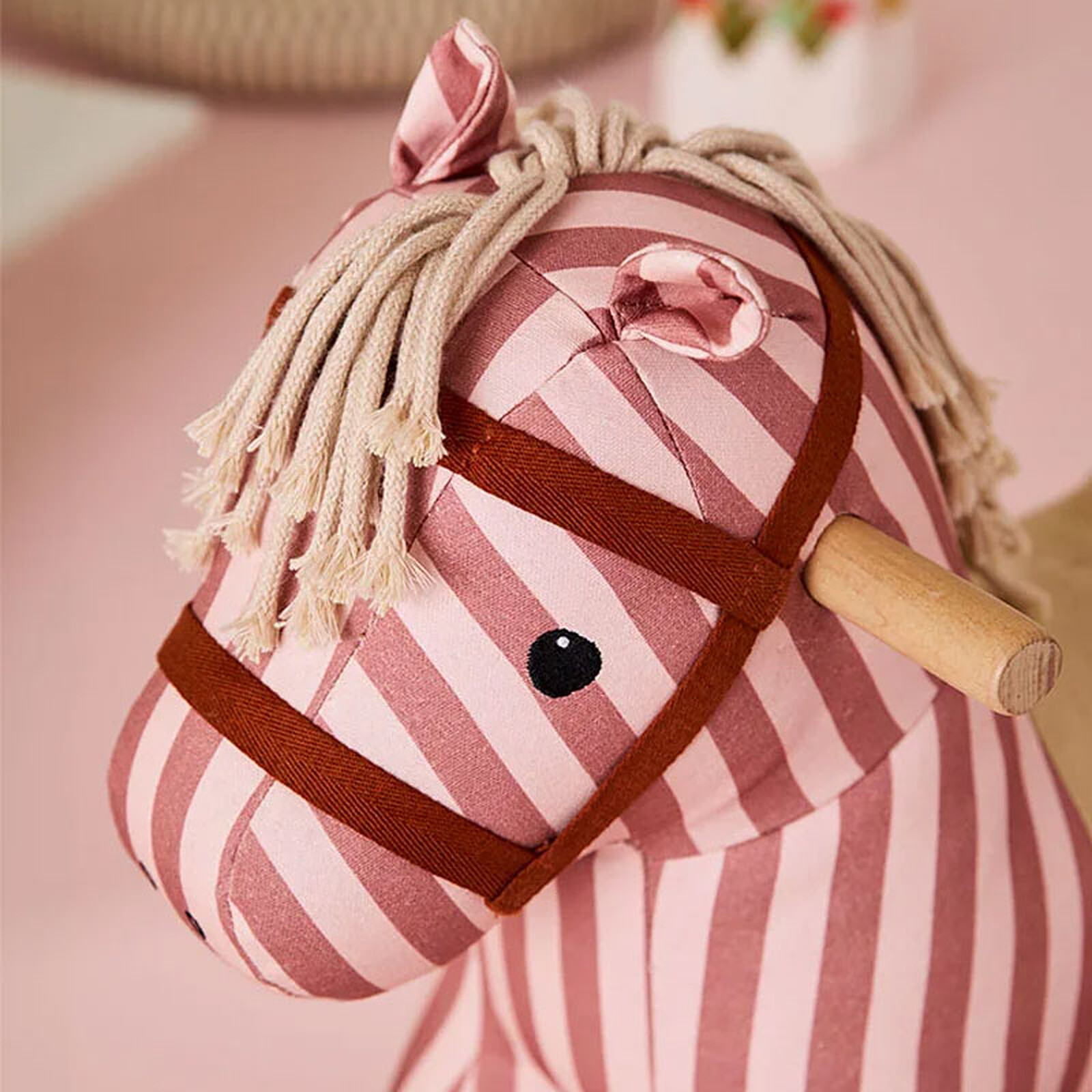 Cheval à Bascule Mila - Rayé Vieux Rose pas cher