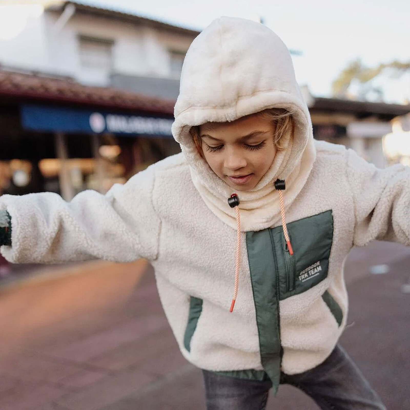 Avis Cagoule Warmy Cream - 6 Ans +