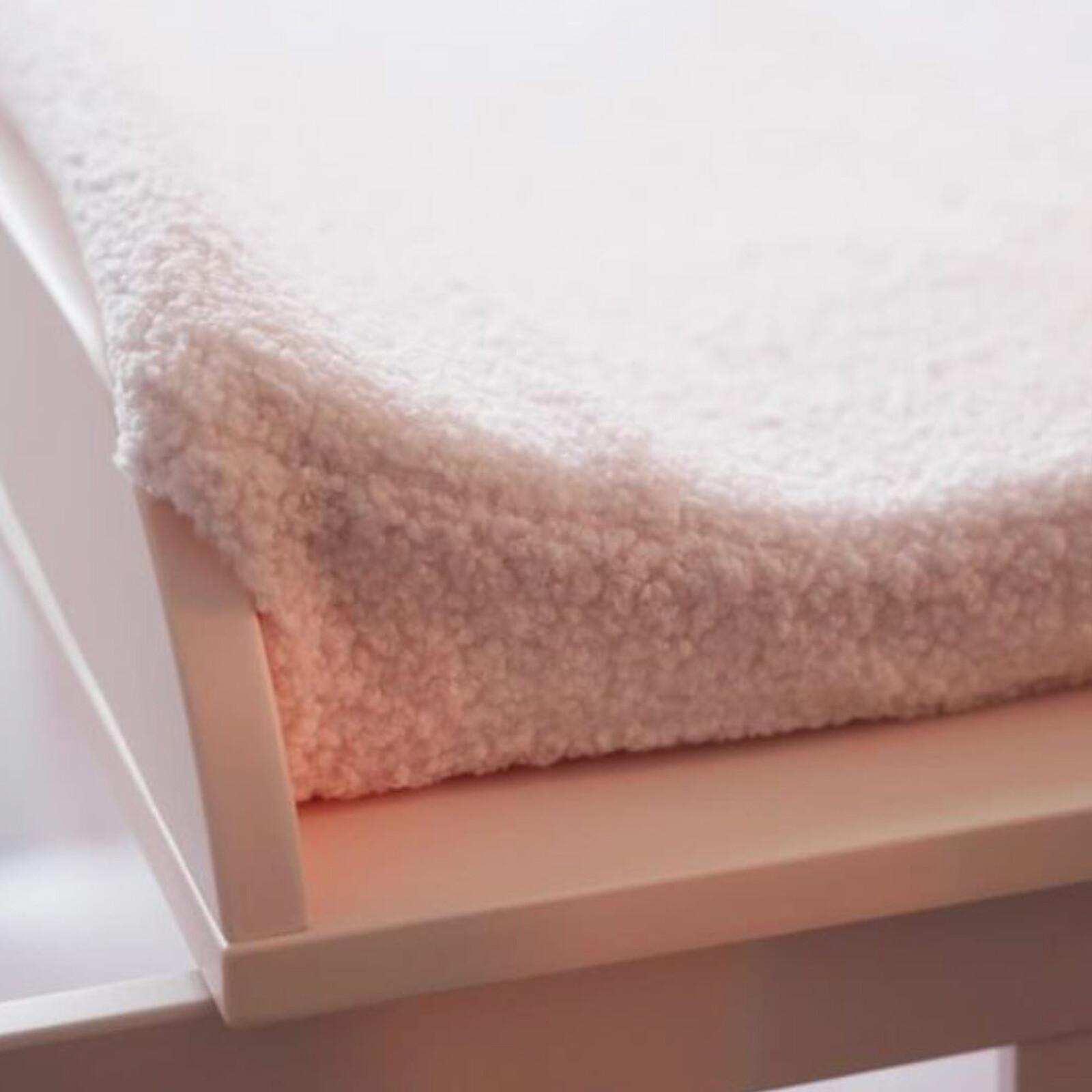 Avis Plan à Langer World One of Changing Table - Coral Sand