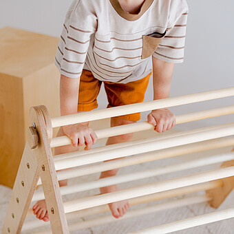 Triangle d'Escalade avec Toboggan - Naturel