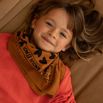 Foulard Enfant - Marron Coeurs Noirs