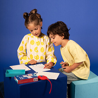 Lot de 6 Jeux de Voyage et 3 Feutres