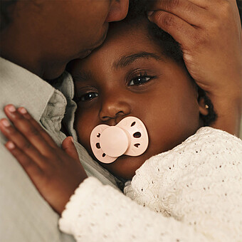 Lot de 2 Sucettes Anatomiques Essentielle Rose et Beige - 18 Mois +