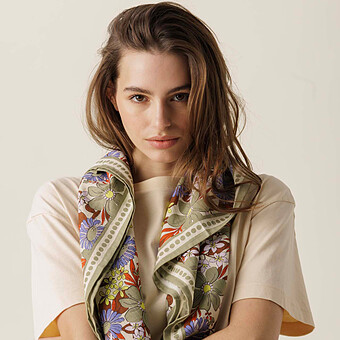 Big Foulard Latika Bouquet - Macadamia