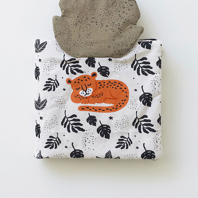 Avis Livre en Tissu - Peekaboo Jungle