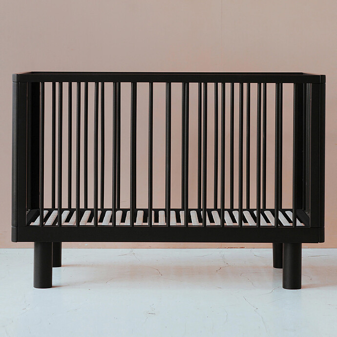 Lit Bébé Evolutif Nox Noir Satin - 60 x 120 cm Karl & Fric