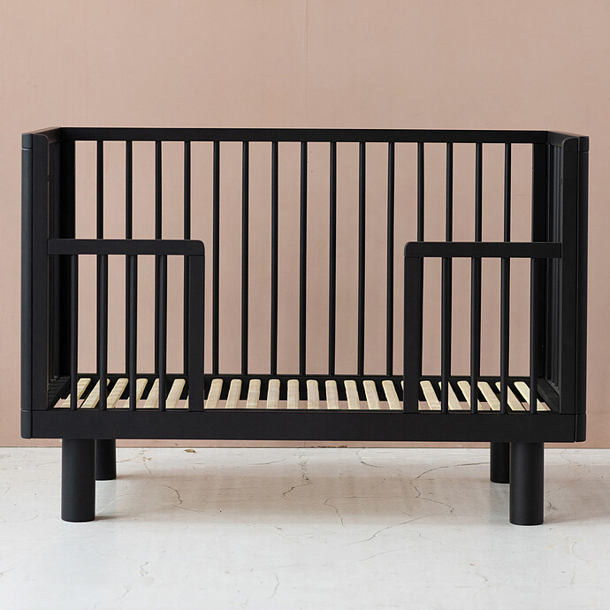 Lit Bébé Evolutif Nox Noir Satin - 60 x 120 cm Karl & Fric