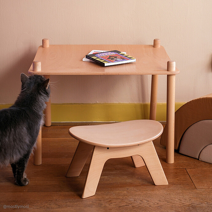 Table & Chaise