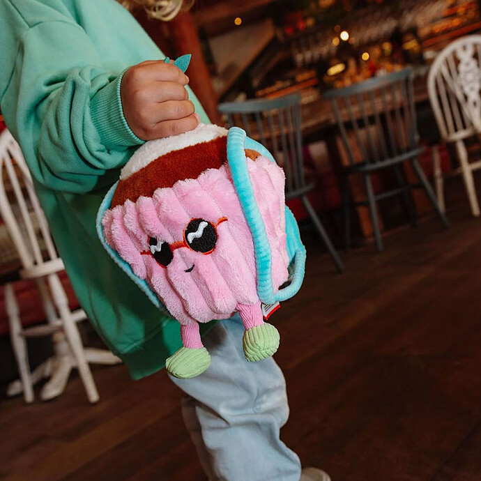 Peluche Cherry Cake pas cher