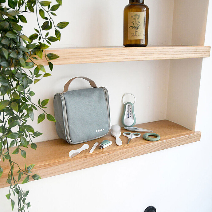 Avis Trousse de Toilette Nomade 10 Accessoires - Sage Green