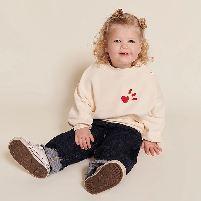 Avis Sweat L'Amour est Déclaré Crème Rouge - 4 Ans