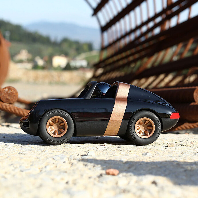 Achat Voiture Luft Crow - Noir et Or