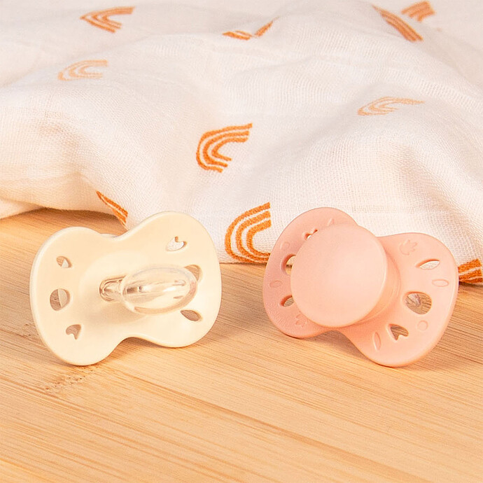 Avis Lot de 2 Sucettes Anatomiques Essentielle Rose et Beige - 18 Mois +