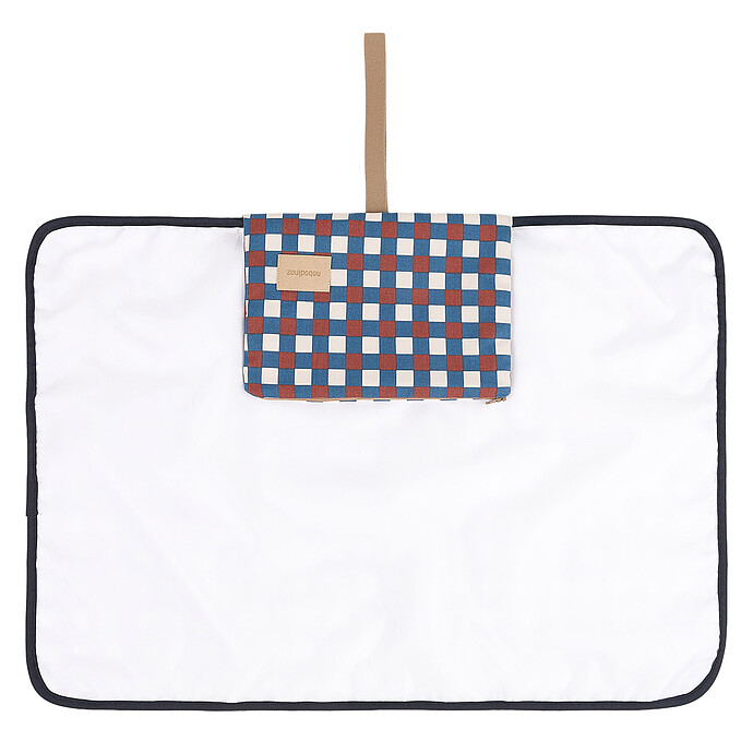 Matelas et housse à langer