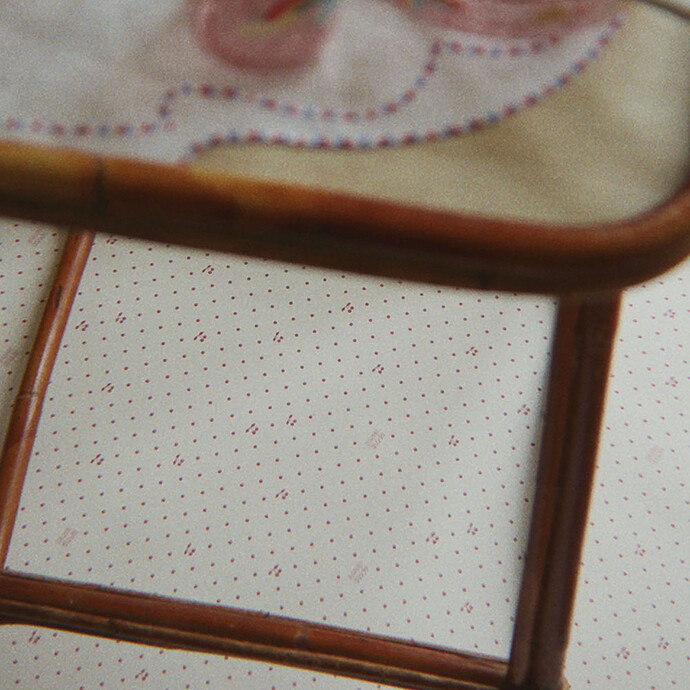 Avis Tapis de Sol en Vinyle Cherry Dot - 75 x 100 cm