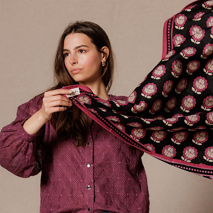 Big Foulard Latika Yeah - Coal Apaches