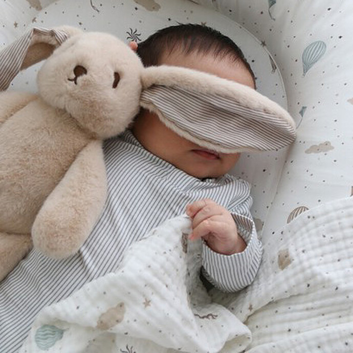 Peluche Lapin Billie Latte Classic Stripes Camel - Medium Camcam Copenhagen