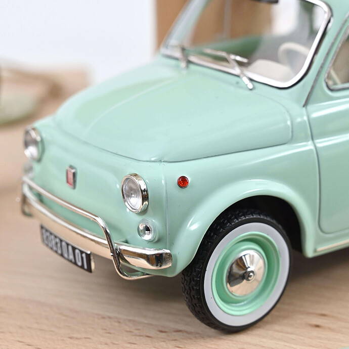 Pack Cadeau de Naissance Fiat 500 L 1968 1/18 - Bleu Pastel Norev
