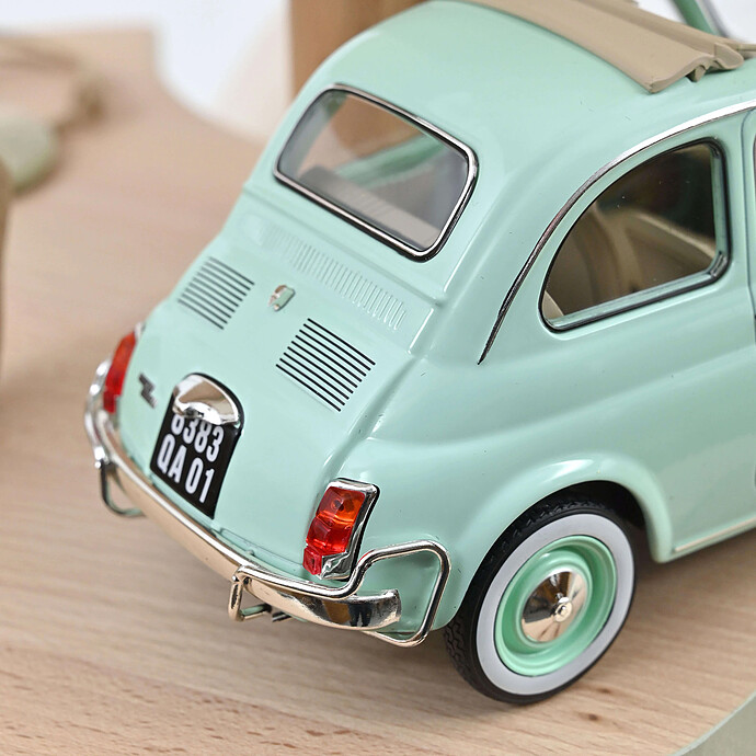 Avis Pack Cadeau de Naissance Fiat 500 L 1968 1/18 - Bleu Pastel